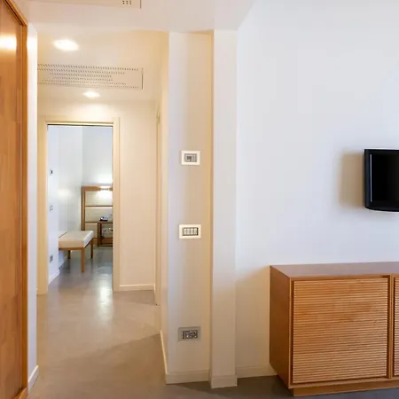 Hotel The Ziba & 4*