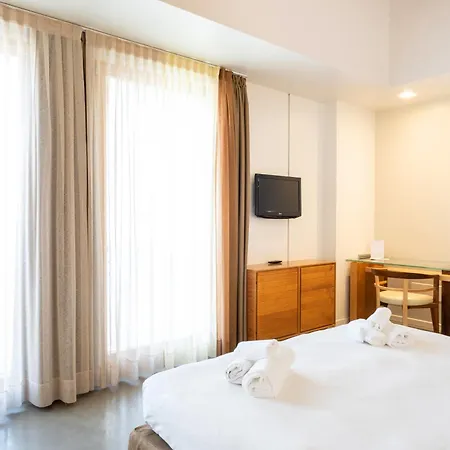 The Ziba & 4* Peschiera del Garda