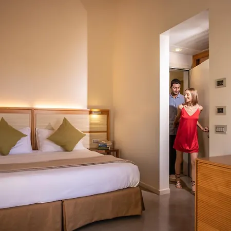 The Ziba & Hotel 4*