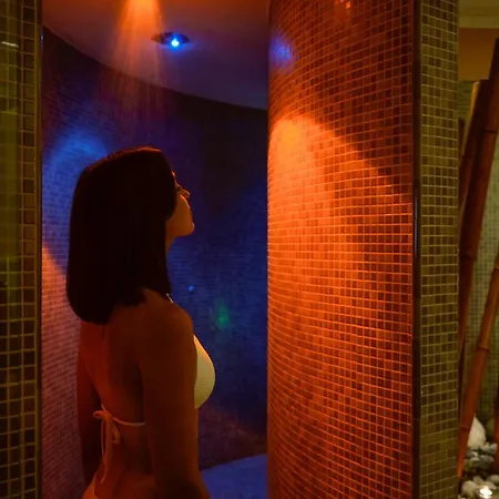 The Ziba & מלון פסקיארה דל גארדה