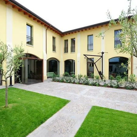 The Ziba & 4* Peschiera del Garda