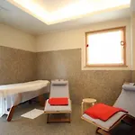 Отель The Ziba & 4*
