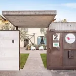 The Ziba & Отель 4*
