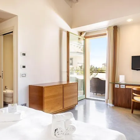 The Ziba & 4* Peschiera del Garda