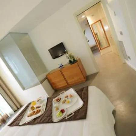 Otel The Ziba & Peschiera del Garda