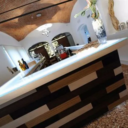 The Ziba & Otel 4*