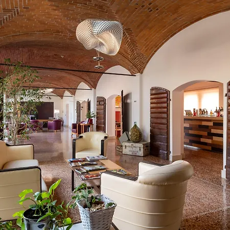 The Ziba & Otel 4*