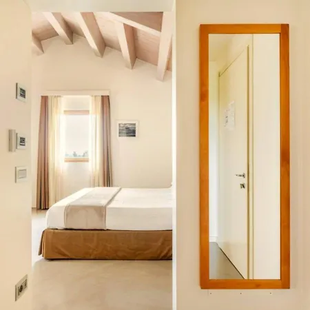 Otel The Ziba & Peschiera del Garda