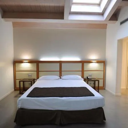 The Ziba & Hotel 4*